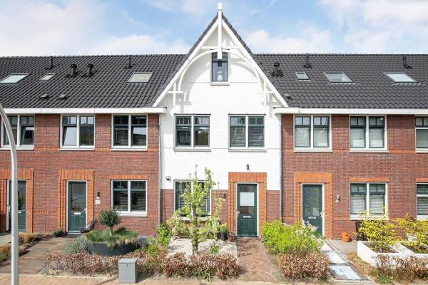 Woning Perzikengaarde 52 Hendrik-Ido-Ambacht