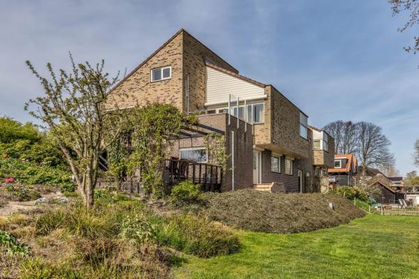 Woning Lindtsedijk 215 Zwijndrecht