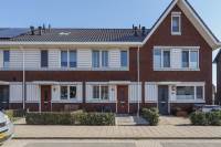 Woning Burgemeester van Meetelenstraat 24 Uithoorn