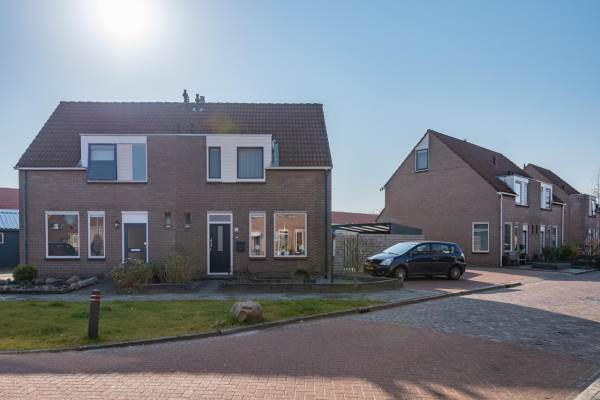 Woning Burgemeester van Weringstraat 46 Oude Pekela