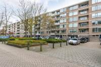 Woning Burgemeester Caan van Necklaan 144 Leidschendam