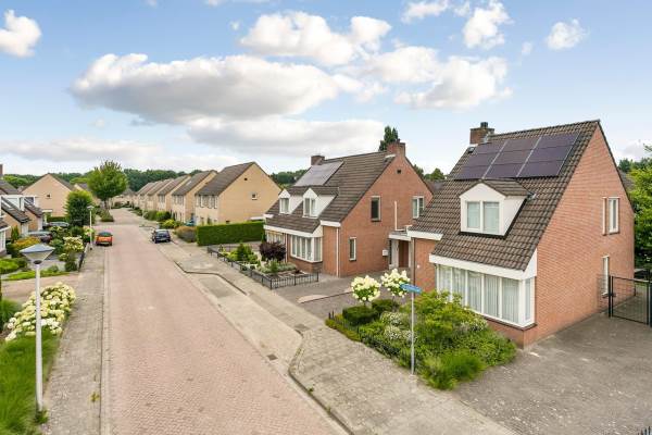 Woning Dr. Klomp!laan 2 Helmond