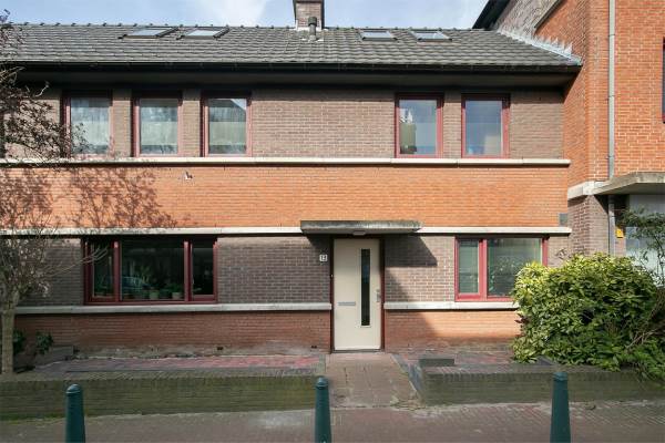 Woning Luchtenburglaan 13 Den Haag