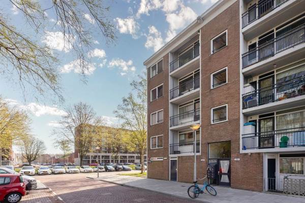 Woning Bakkumstraat 1 Amsterdam