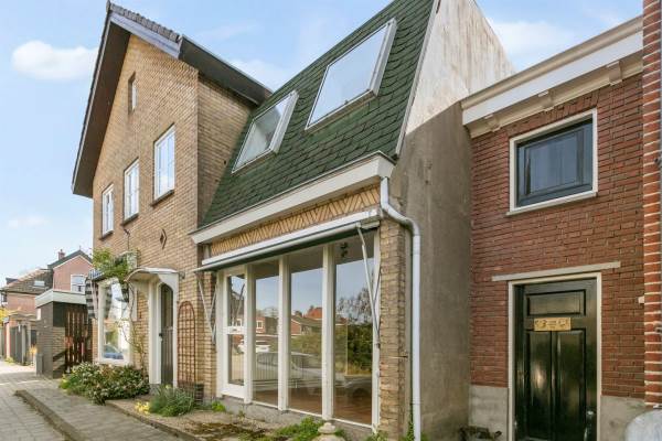 Woning Waarbekenweg 1 Hengelo (OV)