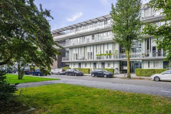 Woning Henkenshage 2C AMSTERDAM