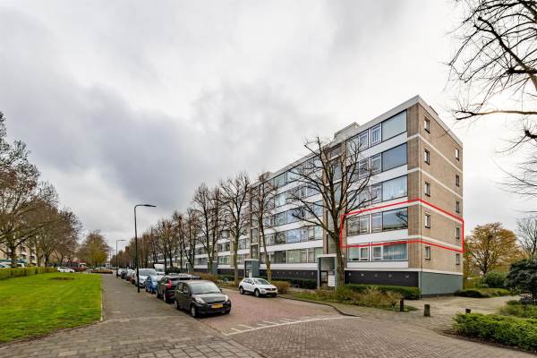 Woning Burgemeester Caan van Necklaan 337 Leidschendam