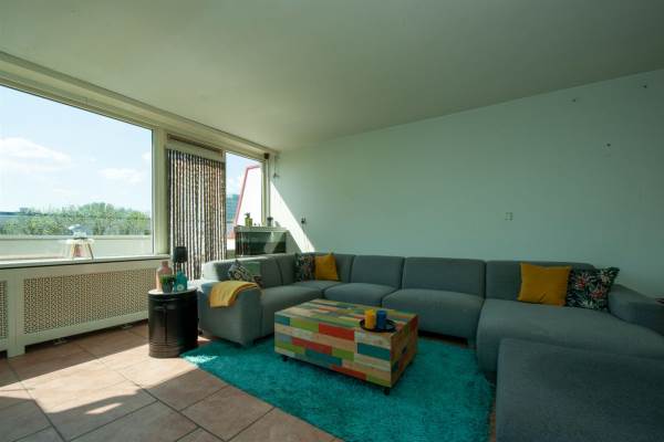 Woning Zjoekowlaan 113 Delft
