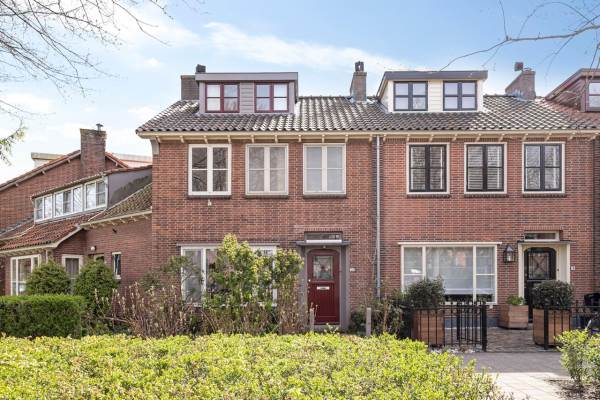 Woning Burgemeester Bickerstraat 28 Diemen