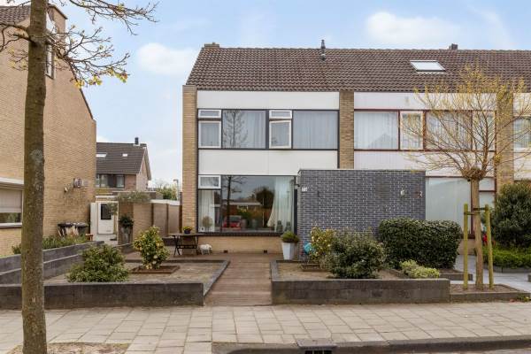 Woning Kortenaerstraat 75 Maasdijk