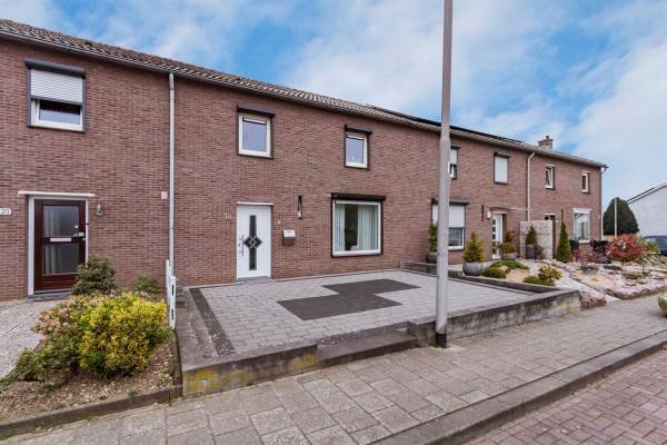 Woning St.Bernadettestraat 18 Kerkrade