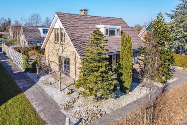 Woning Van Burmaniastraat 15 RINSUMAGEAST
