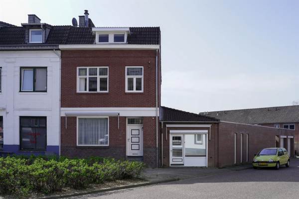 Woning Erensteinerstraat 1 en 3 Kerkrade