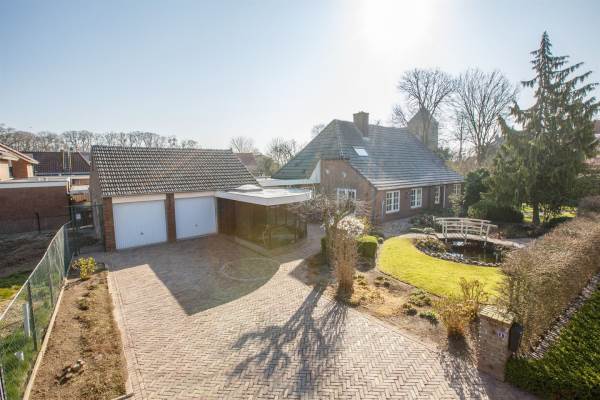 Woning Pastoor Willemsplein 1 Appeltern