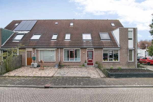 Woning Lunenburgstraat 3 Hellevoetsluis