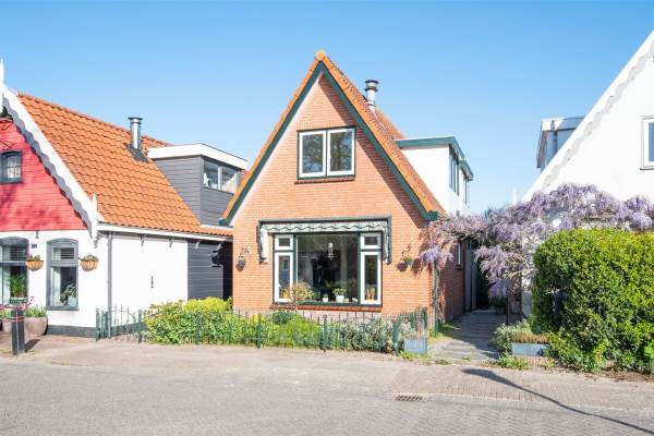 Woning Oostwal 104 Warmenhuizen