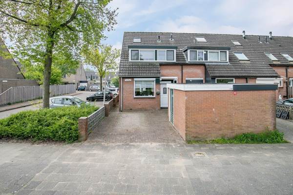 Woning Karperveen 143 SPIJKENISSE