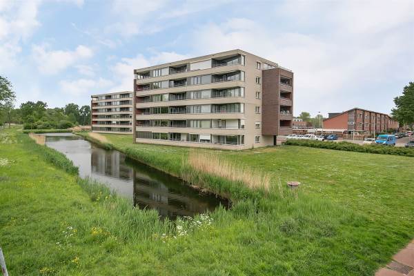 Woning Lokkertsemolenweg 240 Hoogvliet Rotterdam