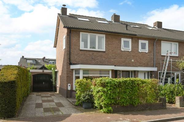 Woning Jan Steenlaan 1c Huizen
