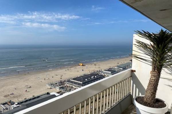Woning Burgemeester van Fenemaplein 2 . 704 Zandvoort