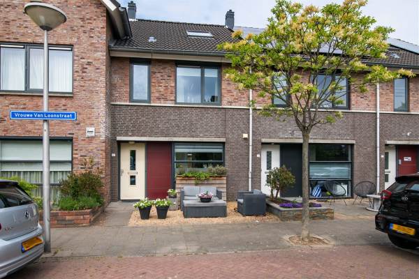 Woning Vrouwe Van Loonstraat 21 Maasdijk