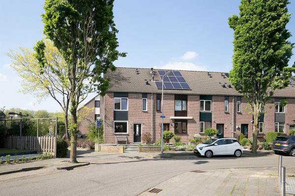 Woning Ring 415 Hendrik-Ido-Ambacht
