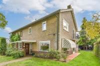 Woning Van der Duyn van Maasdamlaan 19 Huizen