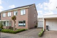 Woning Oeverkamp 44 Bemmel