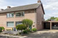 Woning Lage Bongerd 28 Roosteren