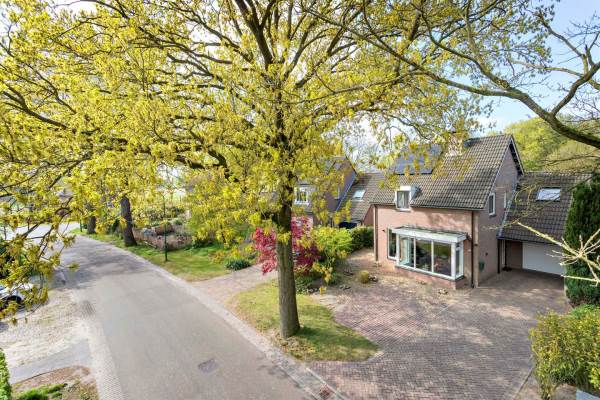 Woning Deken van der Cammenweg 52 Heesch