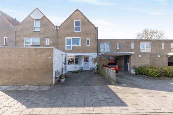 Woning Karveel 5882 Lelystad