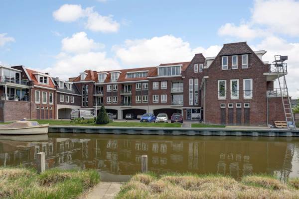 Woning Ambachtswerf 24 De Lier