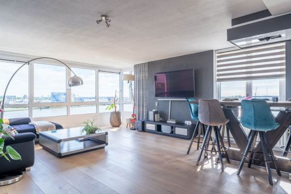 Woning Regenboogkade 81 Rotterdam
