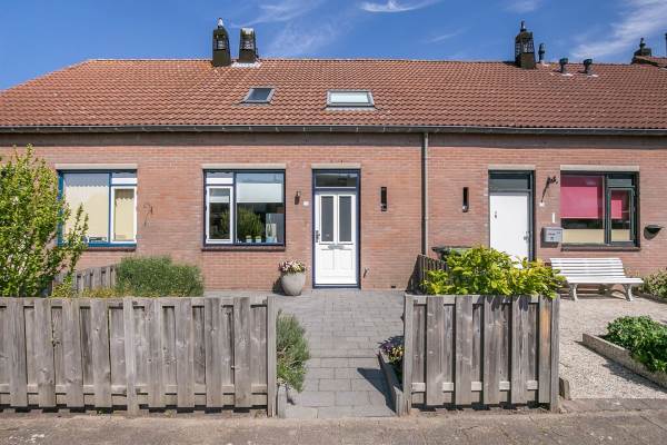 Woning Mantelschelp 27 Hellevoetsluis