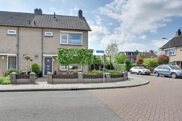 Woning Abraham Kuyperstraat 2 Zevenaar