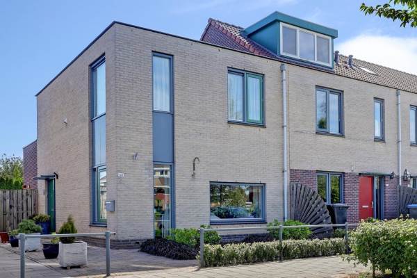 Woning Pauwenburg 102 LELYSTAD