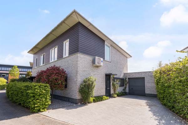 Woning Charles Leickertweg 5 Deventer