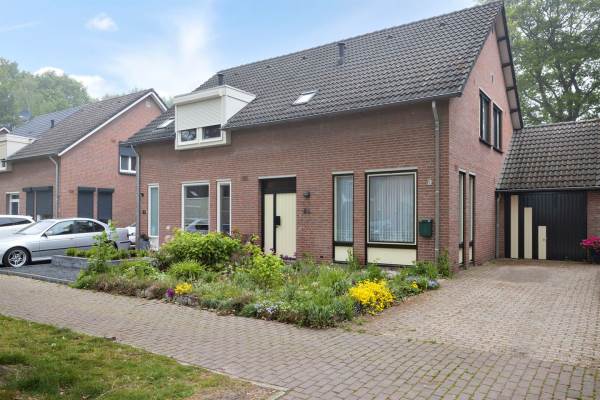 Woning Merelstraat 35 Bergen (LI)