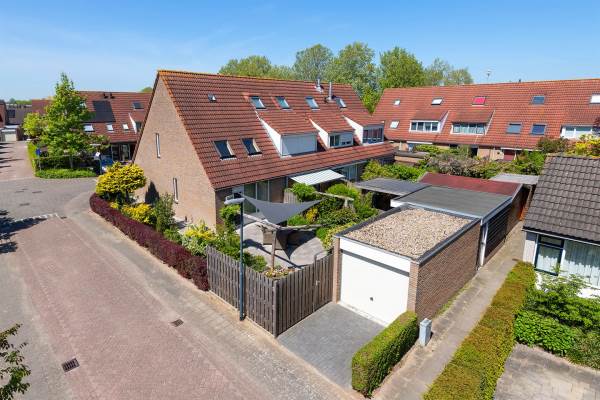 Woning Henriette Roland-Holststraat 2 Gorinchem