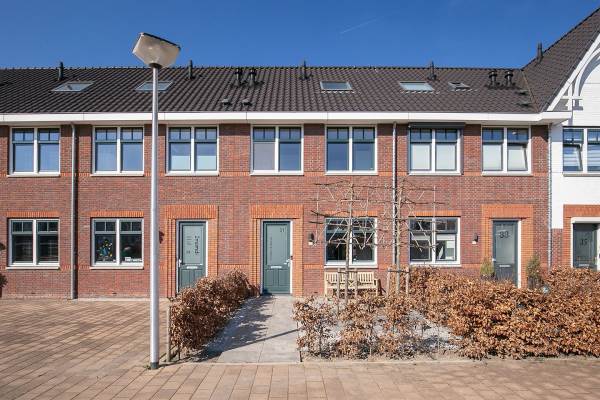 Woning Aardbeigaarde 31 Hendrik-Ido-Ambacht