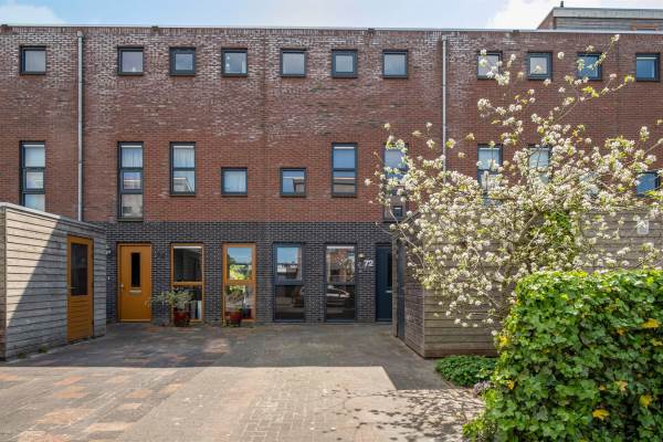 Woning Dr. Bearda Bakkerstraat 72 Leeuwarden