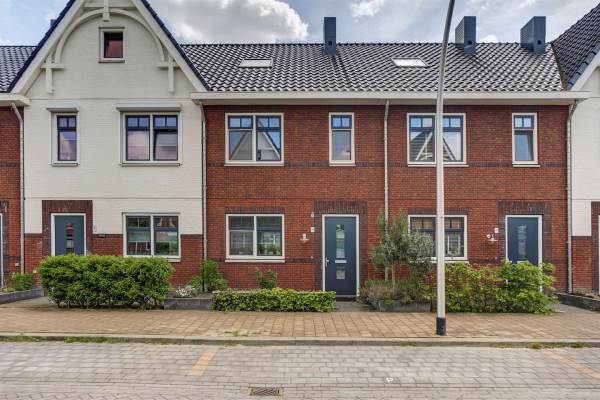 Woning Elzengaarde 19 Hendrik-Ido-Ambacht