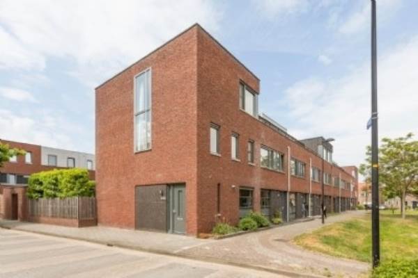 Woning Roosjestin 20 Tiel