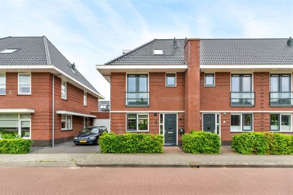 Woning Adriaan Anthoniszstraat 8 Zwaag