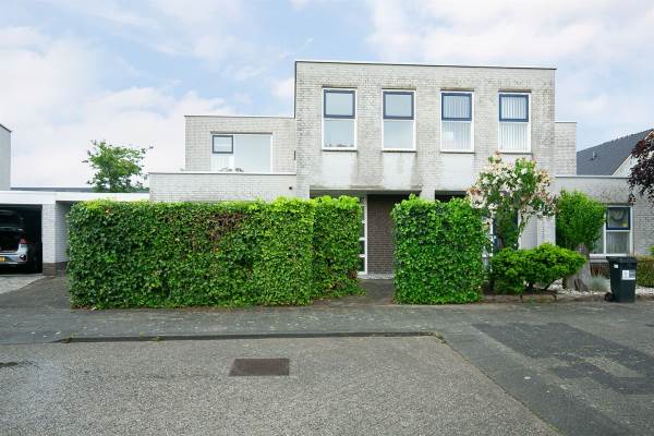 Woning Robert Kochstraat 23 Badhoevedorp
