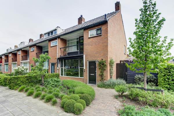 Woning Weteringsingel 38 Hendrik-Ido-Ambacht
