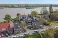 Woning Lekdijk 67 Ammerstol