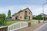 Woning Dorpsstraat 17 OHÉ EN LAAK