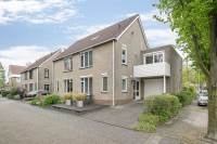 Woning Charley Tooropstraat 35 Hendrik-Ido-Ambacht