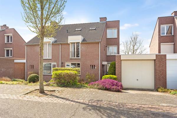 Woning Burg. Baron van Hövellstraat 26 Wijlre